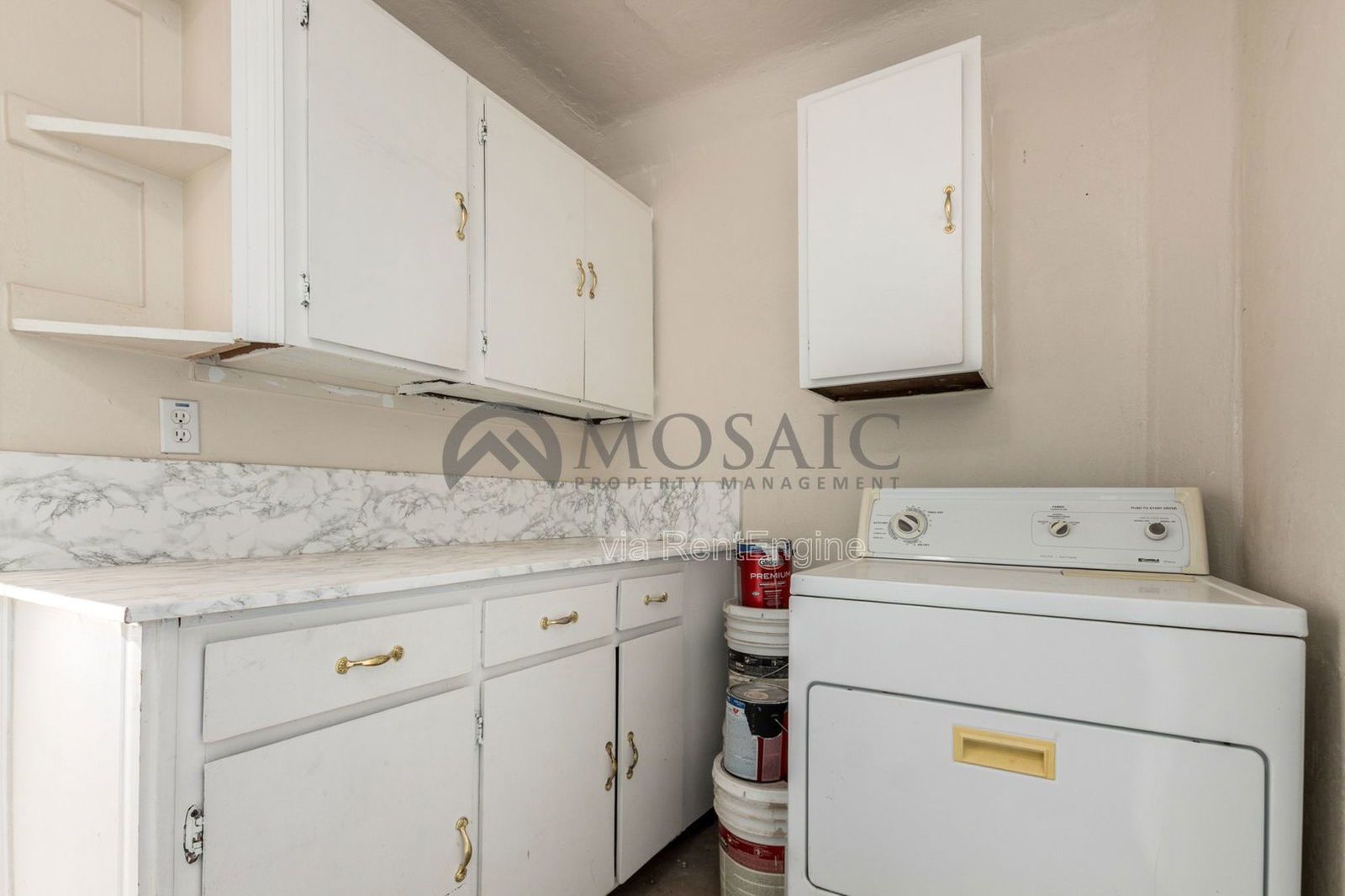 3-Bedroom, 2-Bath Home with Spacious Backyard in Mesa property image