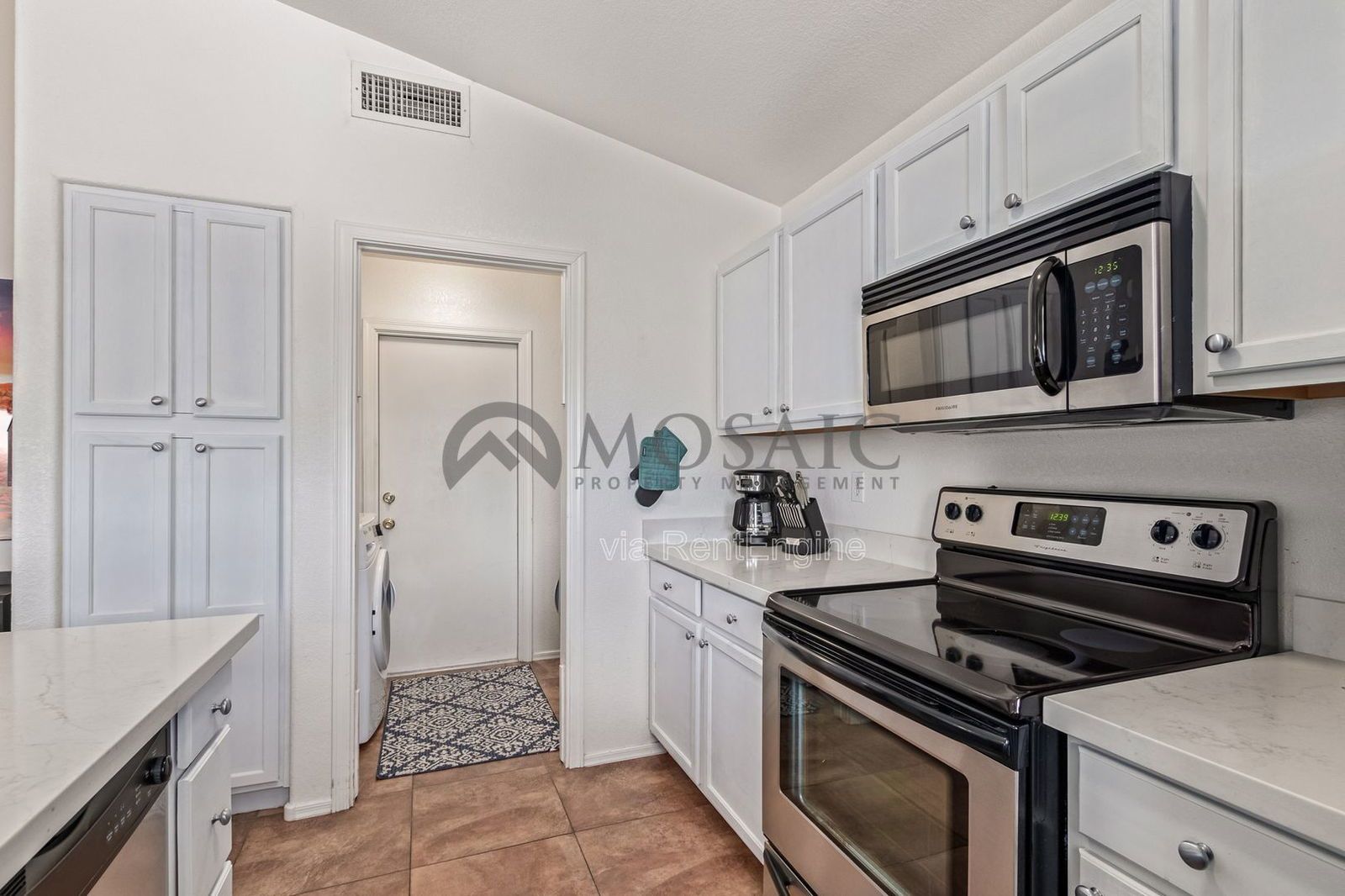 Inviting Home in Gated 55 Plus Community!! property image