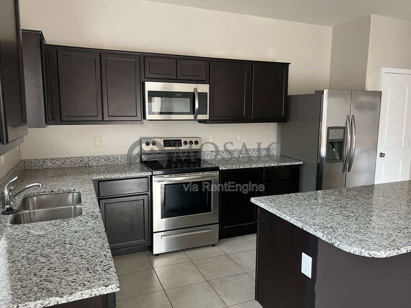 Nicely updated home with large bedrooms and a great lot property image