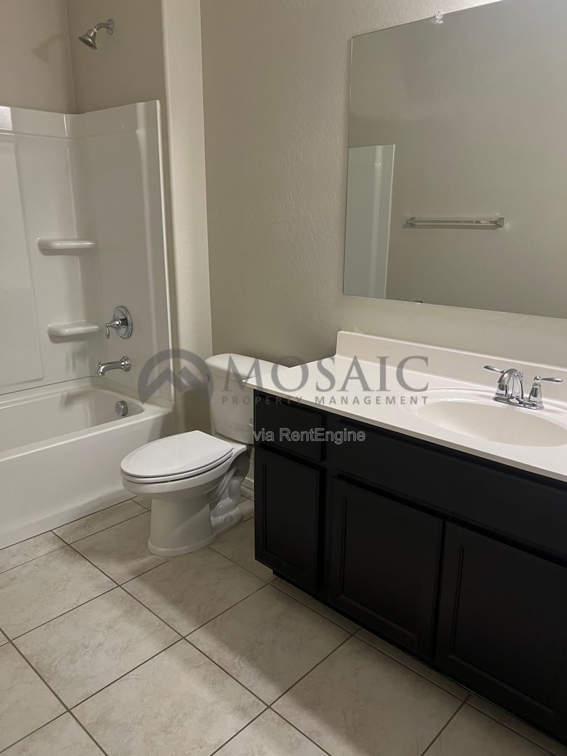 Nicely updated home with large bedrooms and a great lot property image