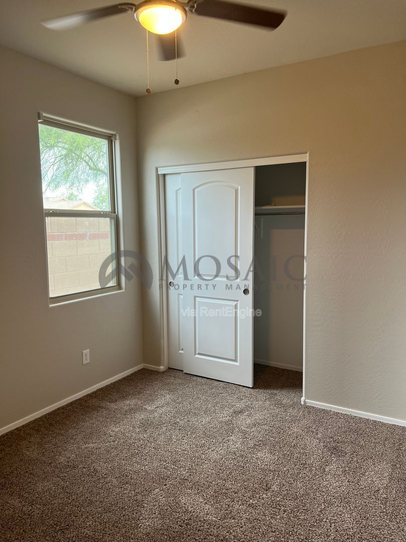 Nicely updated home with large bedrooms and a great lot property image