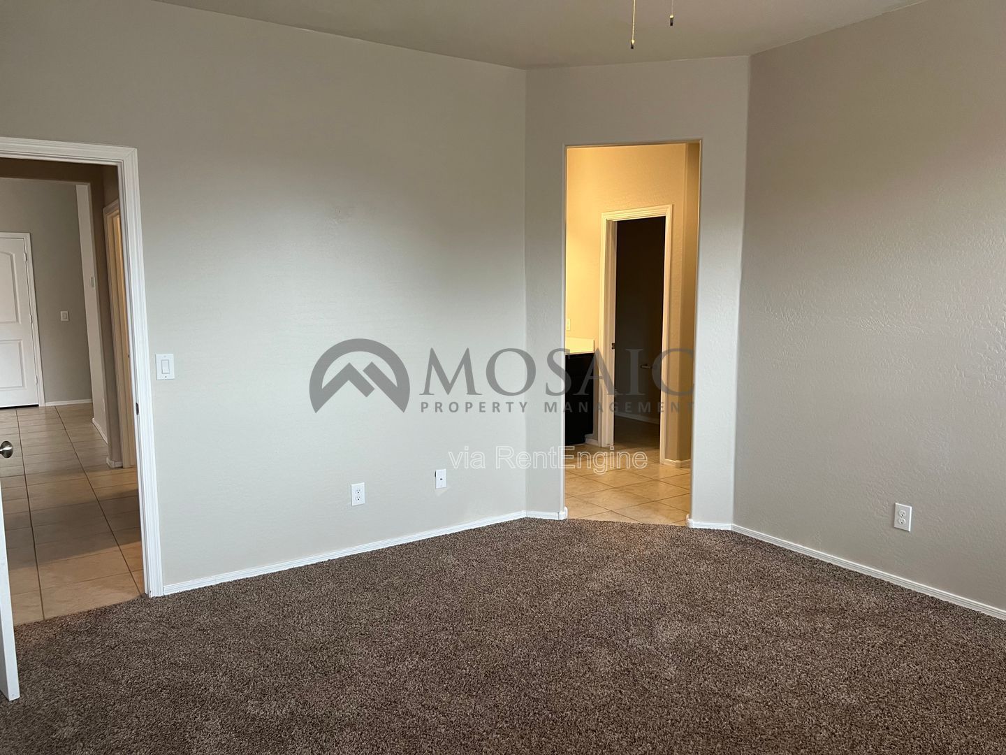 Nicely updated home with large bedrooms and a great lot property image