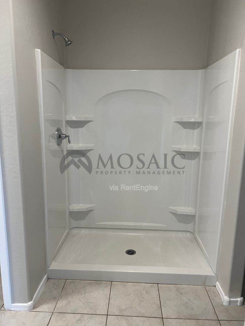 Nicely updated home with large bedrooms and a great lot property image