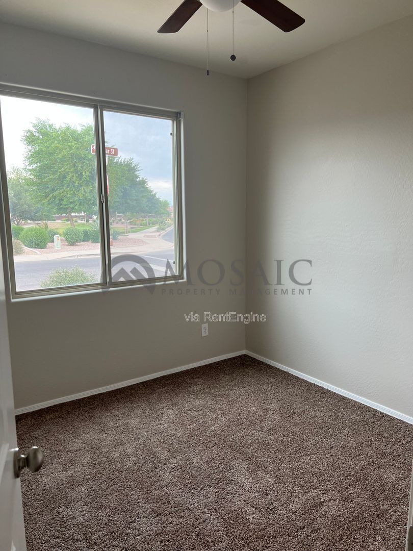 Nicely updated home with large bedrooms and a great lot property image