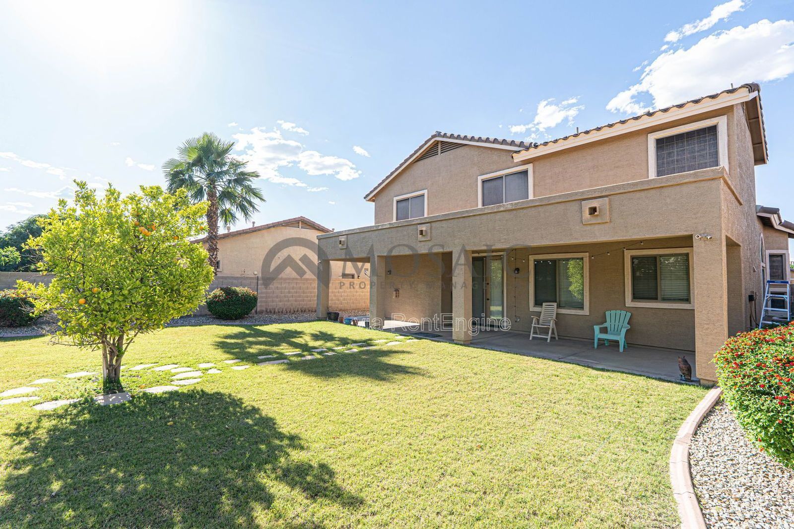 BEAUTIFUL 4 bed/2.5 with Huge Backyard! property image