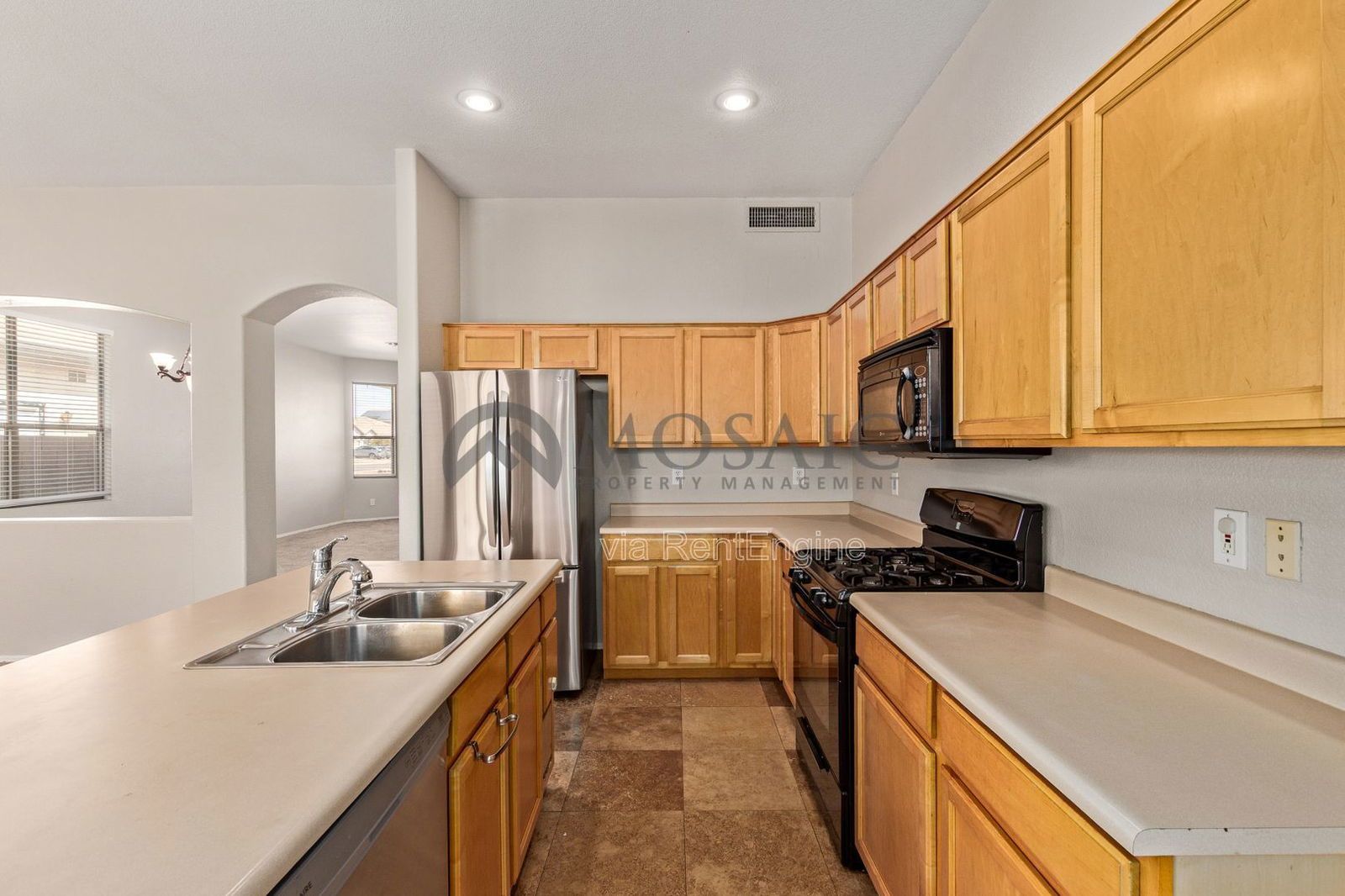 Beautiful 3 bedroom 2 bathroom home in Gilbert! property image