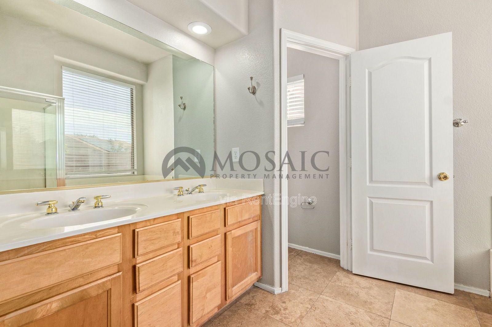 Beautiful 3 bedroom 2 bathroom home in Gilbert! property image