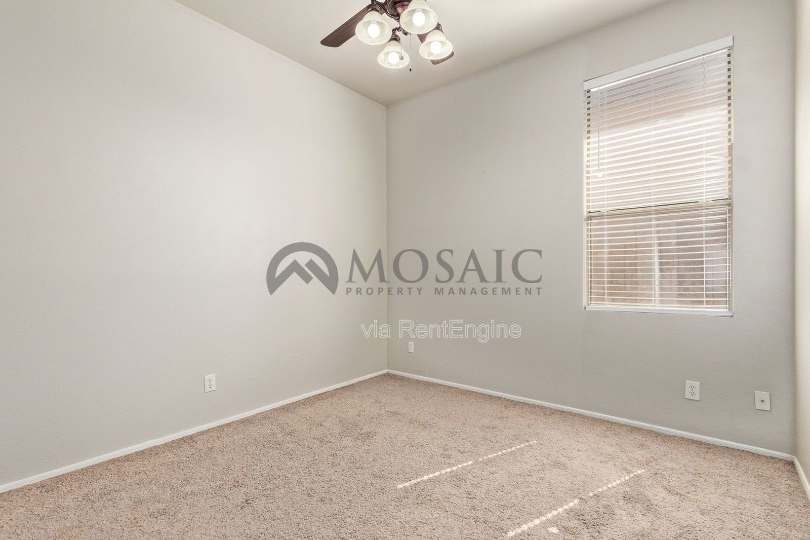 Beautiful 3 bedroom 2 bathroom home in Gilbert! property image