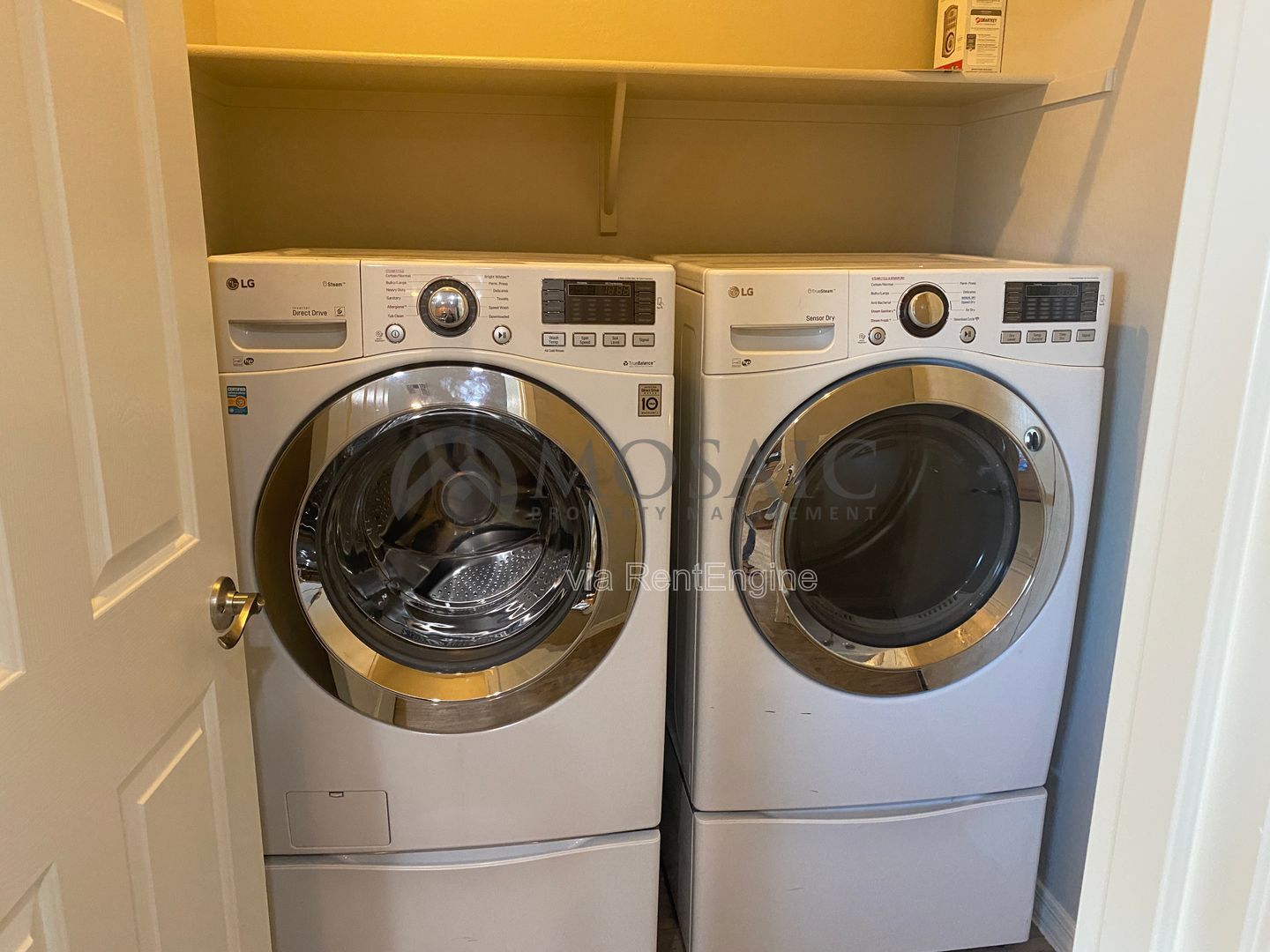 Charming 3B/2BA in Bella Via Community property image