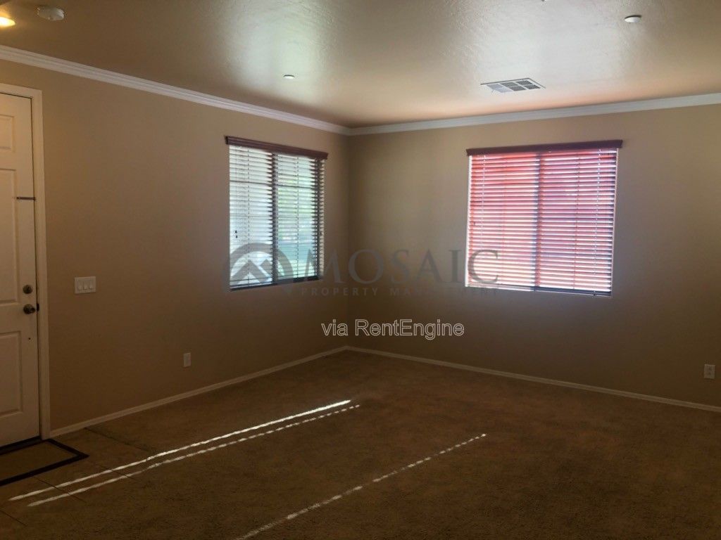Tri-Level on Williams Field & Val Vista! property image