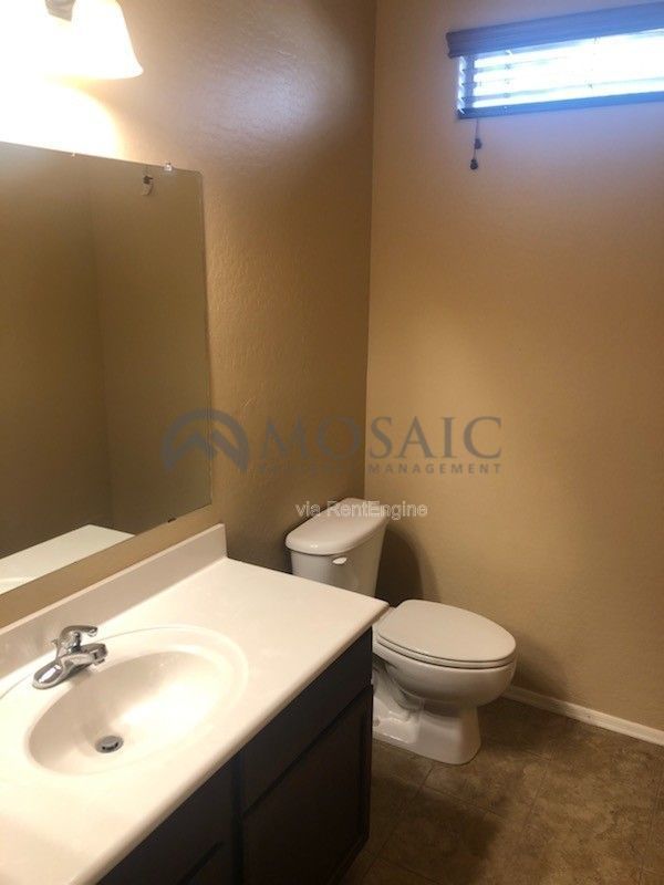 Tri-Level on Williams Field & Val Vista! property image