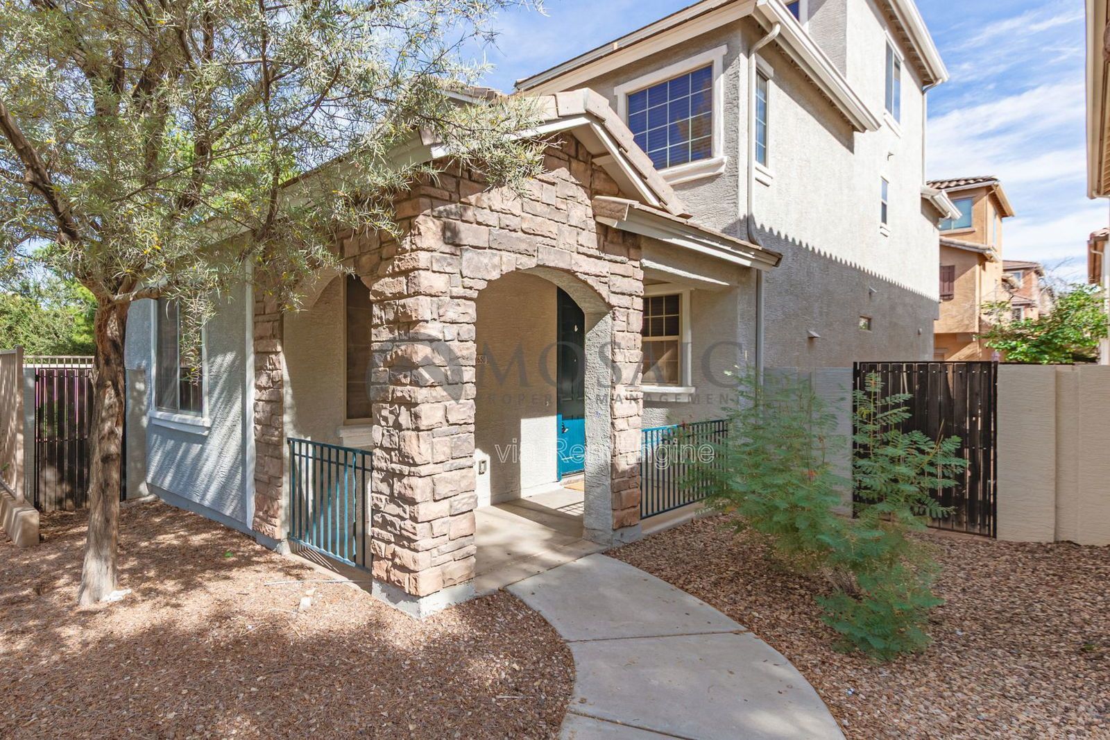Tri-Level on Williams Field & Val Vista! property image