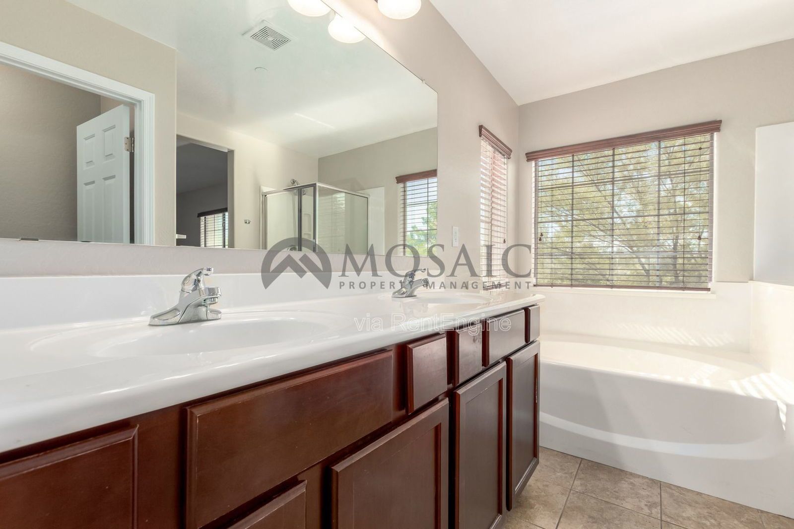 Tri-Level on Williams Field & Val Vista! property image