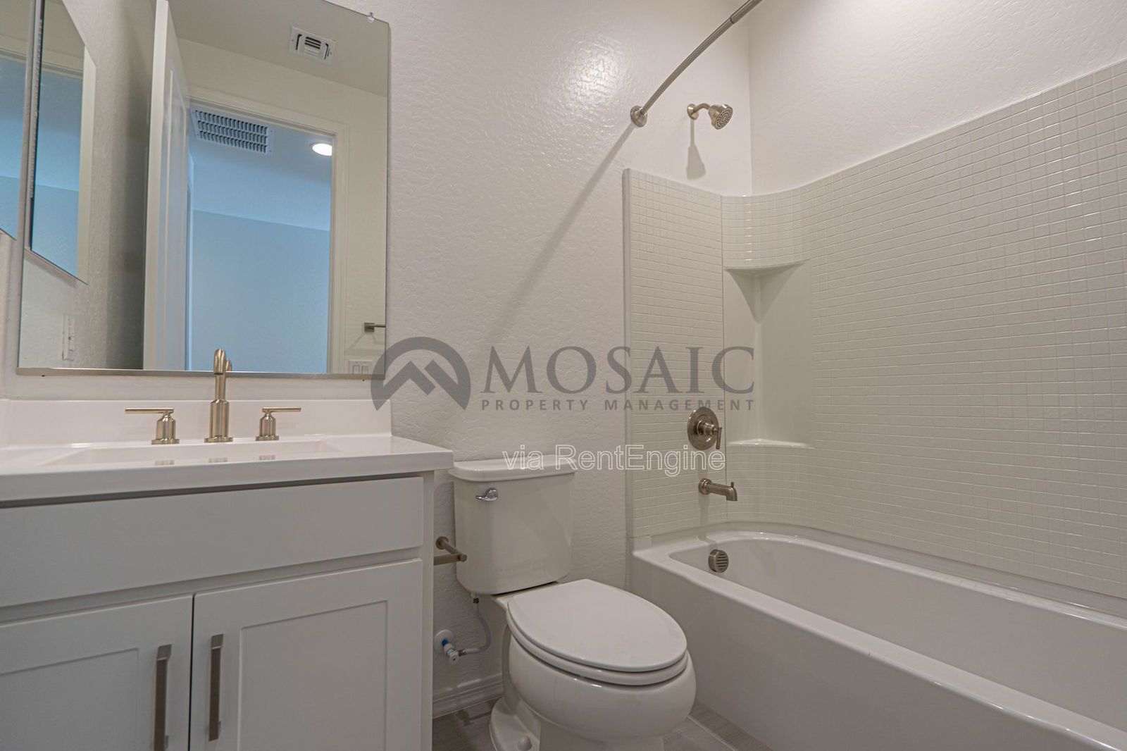 Stunning Sundrop Model Home – New and Modern - property image