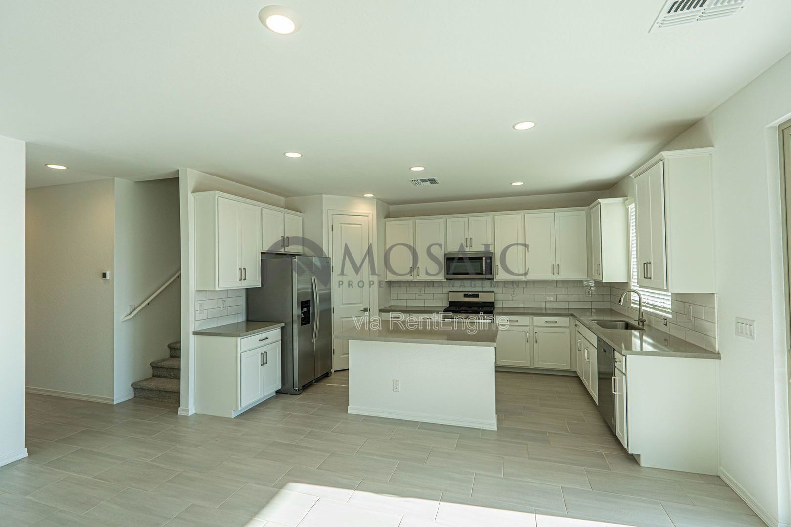 Stunning Sundrop Model Home – New and Modern - property image