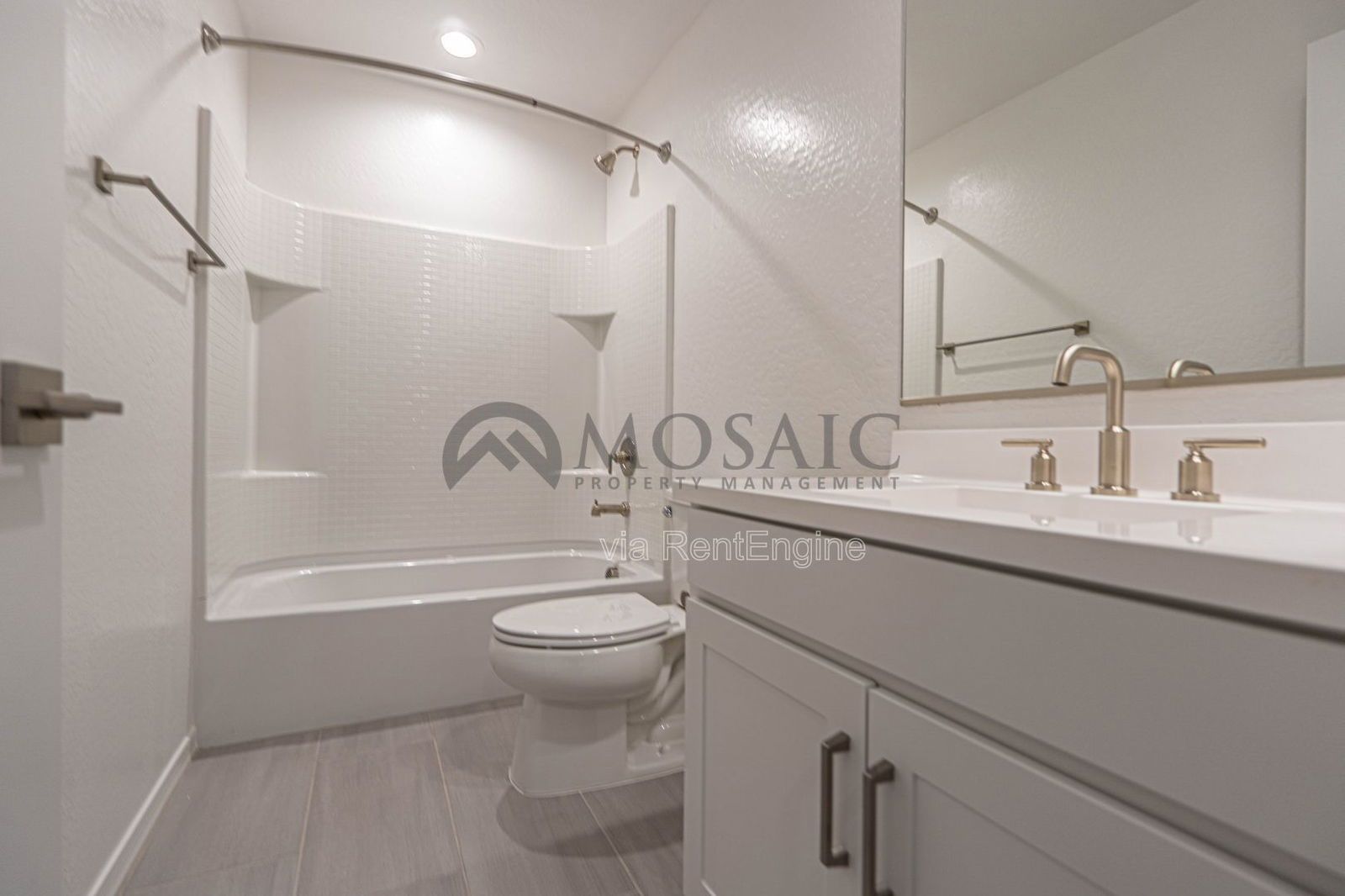 Stunning Sundrop Model Home – New and Modern - property image