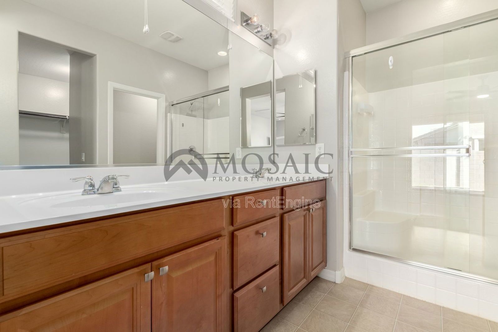 Charming 3B/2BA in Bella Via Community property image