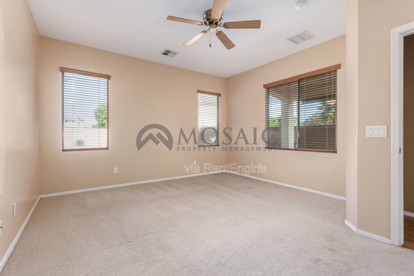 Great 4 bed 2 bath in Power Ranch property image