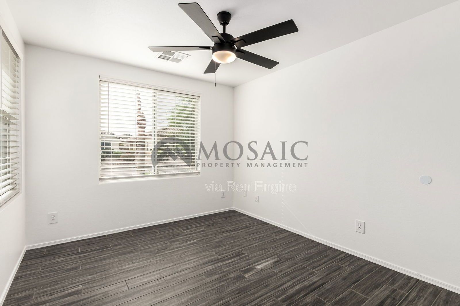 Updated home with designer touches - community pool and more property image