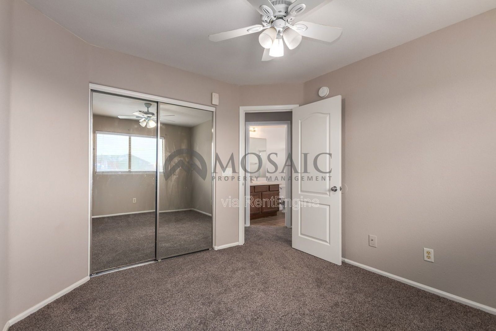 Move in ready - large yard - 4 bedrooms in Circle Cross Ranch property image