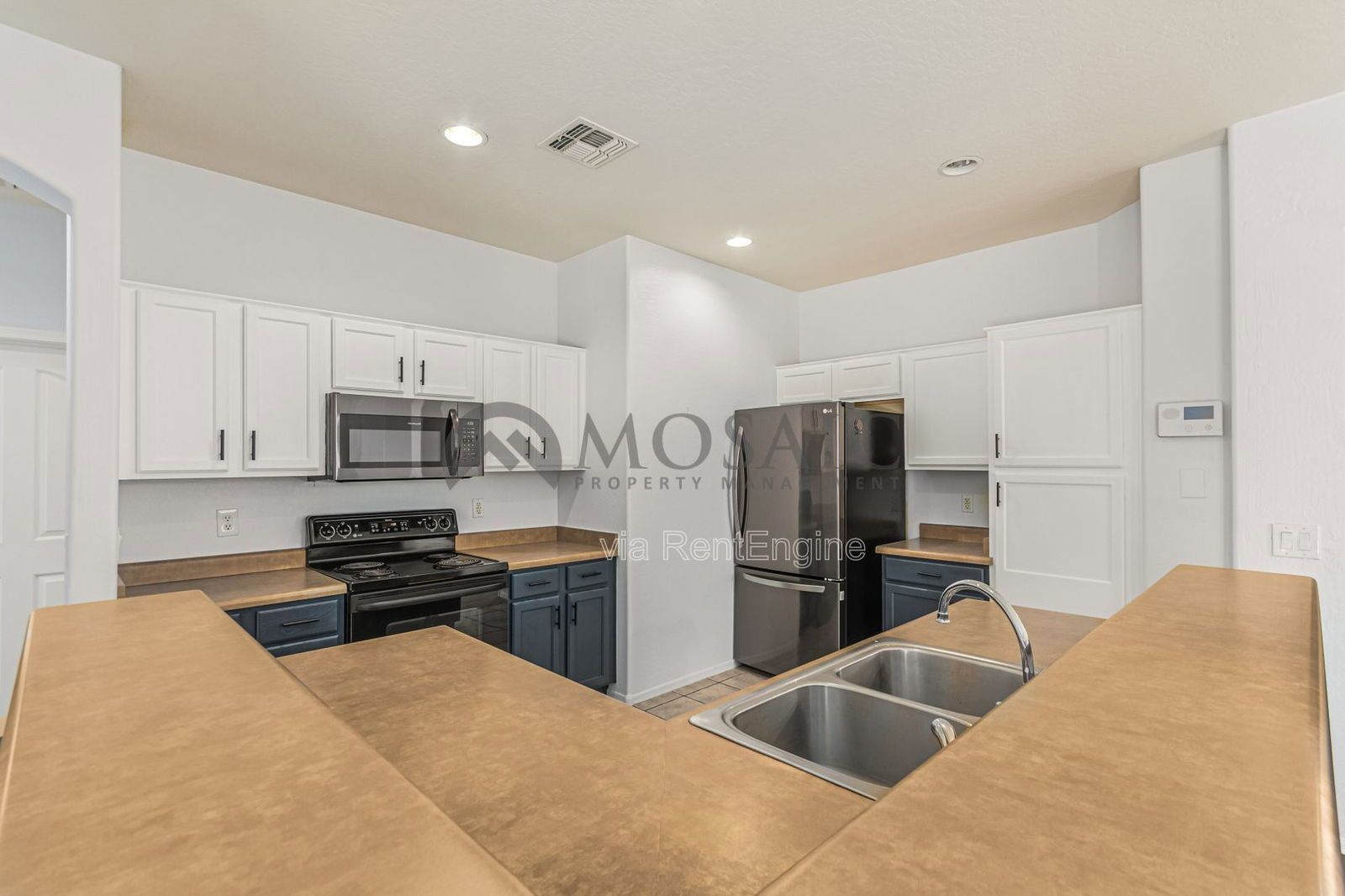 Beautiful 4 Bedroom 2 Bathroom Home in Johnson Ranch! property image