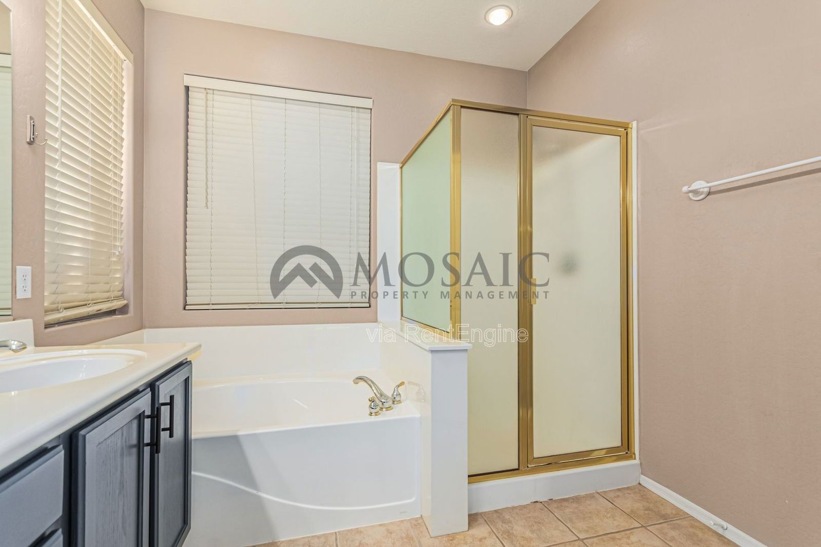 Beautiful 4 Bedroom 2 Bathroom Home in Johnson Ranch! property image