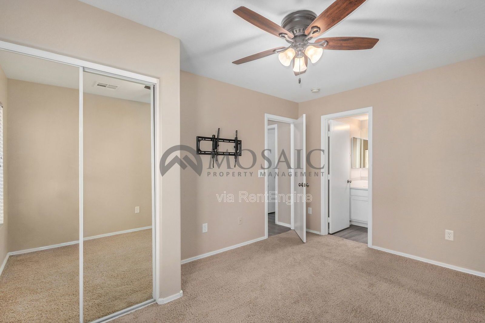 Beautiful 3 bedroom 2 bathroom home! property image