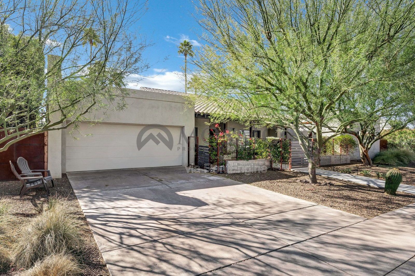 Beautifully home in Scottsdale with a detached casita property image
