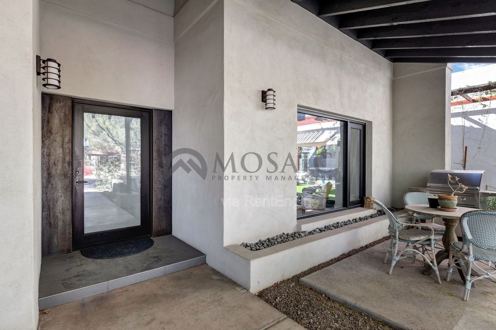 Beautifully home in Scottsdale with a detached casita property image