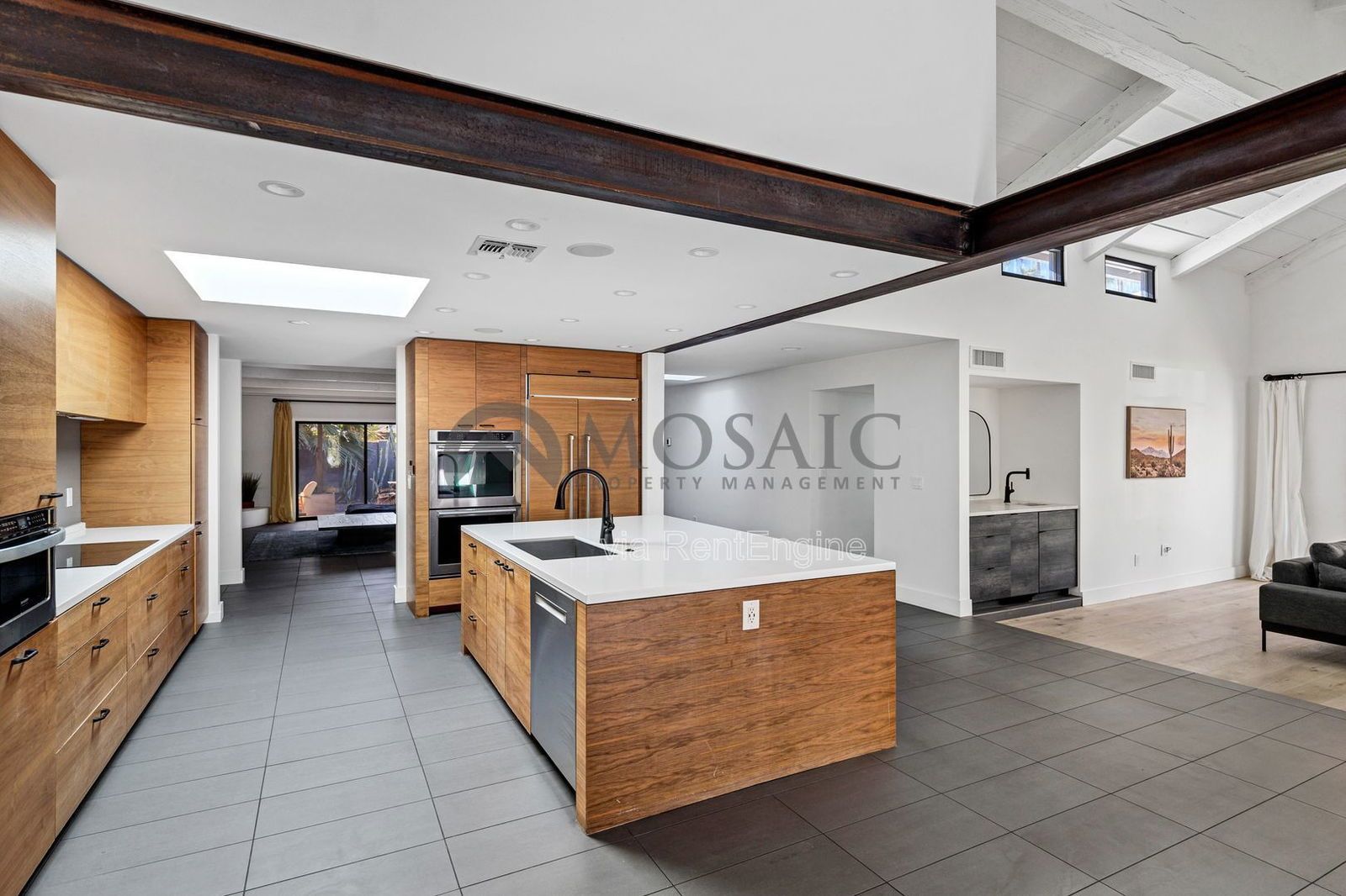 Beautifully home in Scottsdale with a detached casita property image