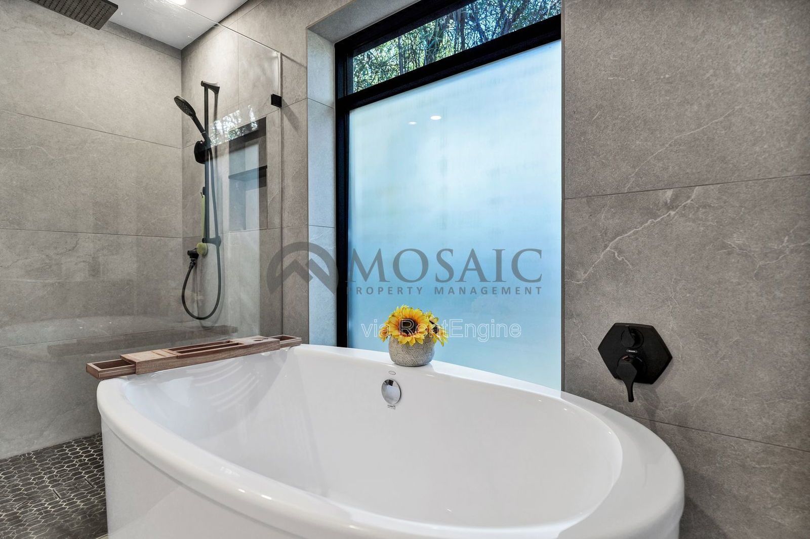 Beautifully home in Scottsdale with a detached casita property image