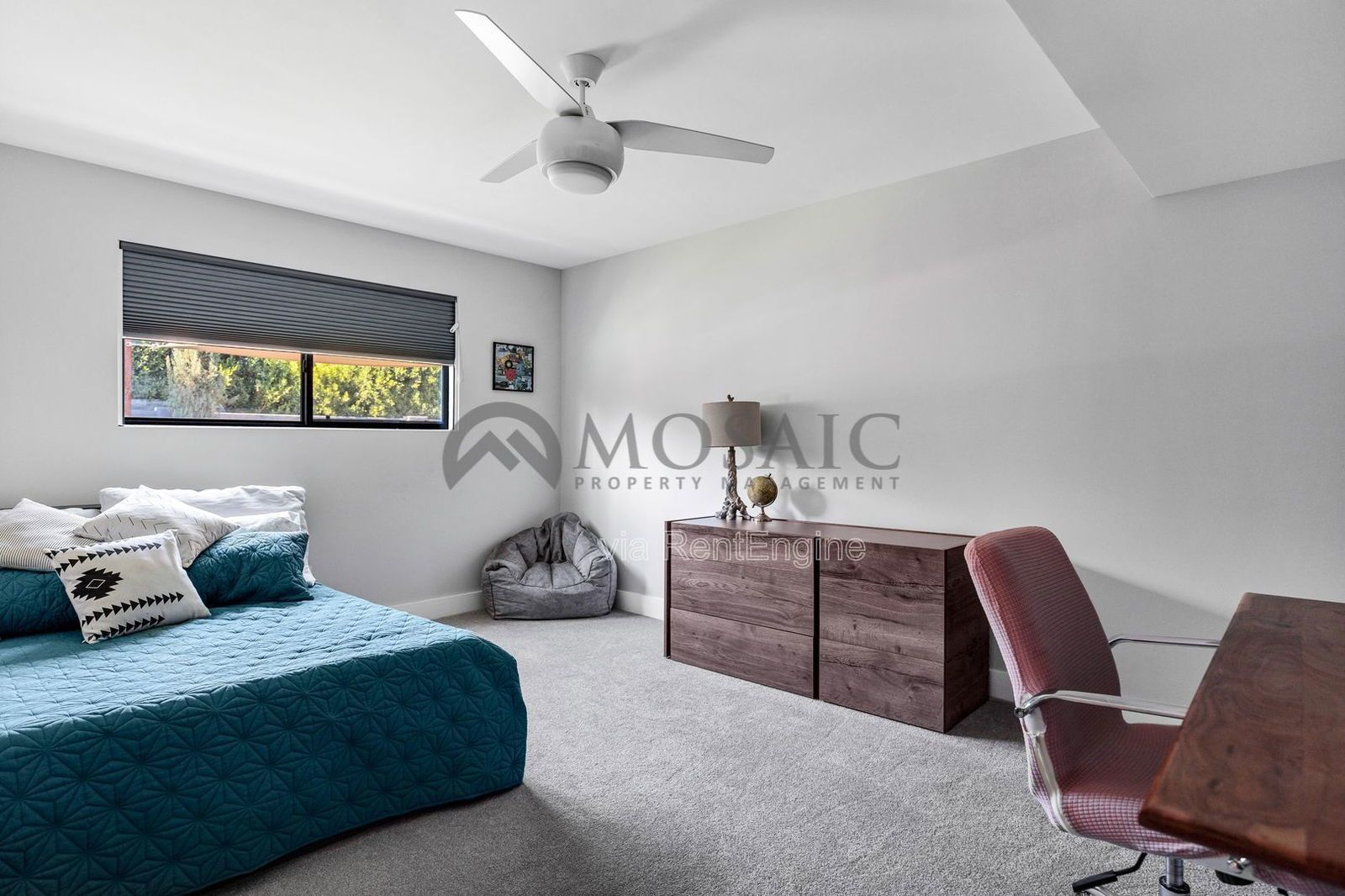 Beautifully home in Scottsdale with a detached casita property image