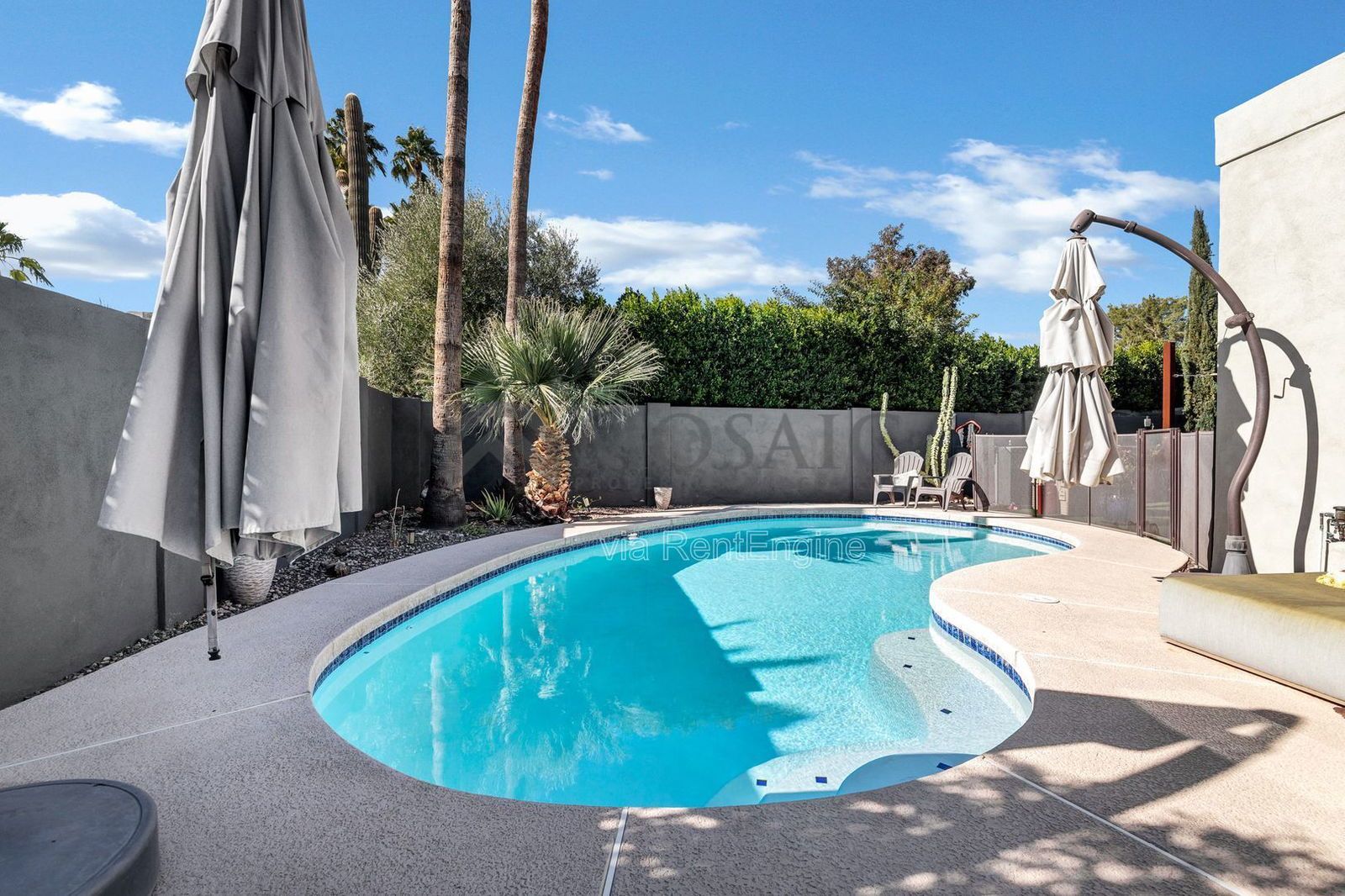 Beautifully home in Scottsdale with a detached casita property image