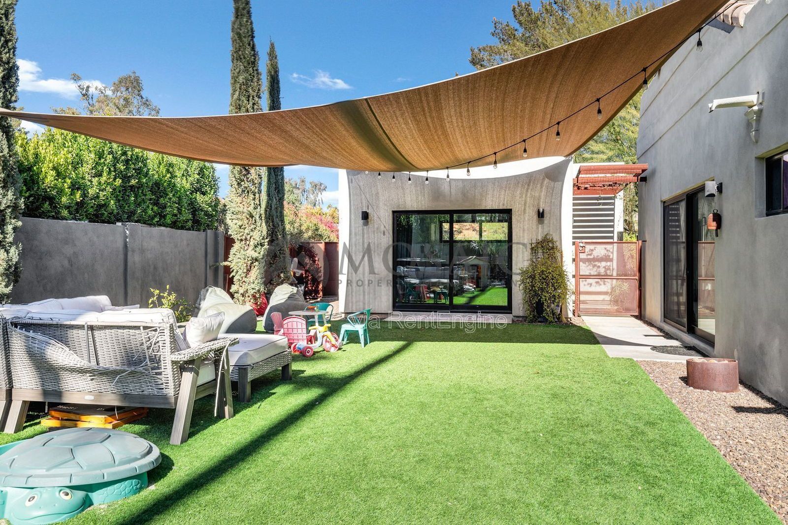 Beautifully home in Scottsdale with a detached casita property image