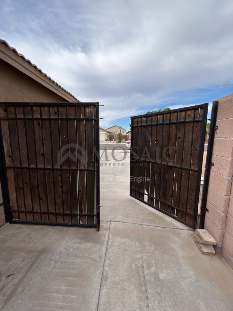 Gorgeous Updated home in Parkwood Ranch!! property image