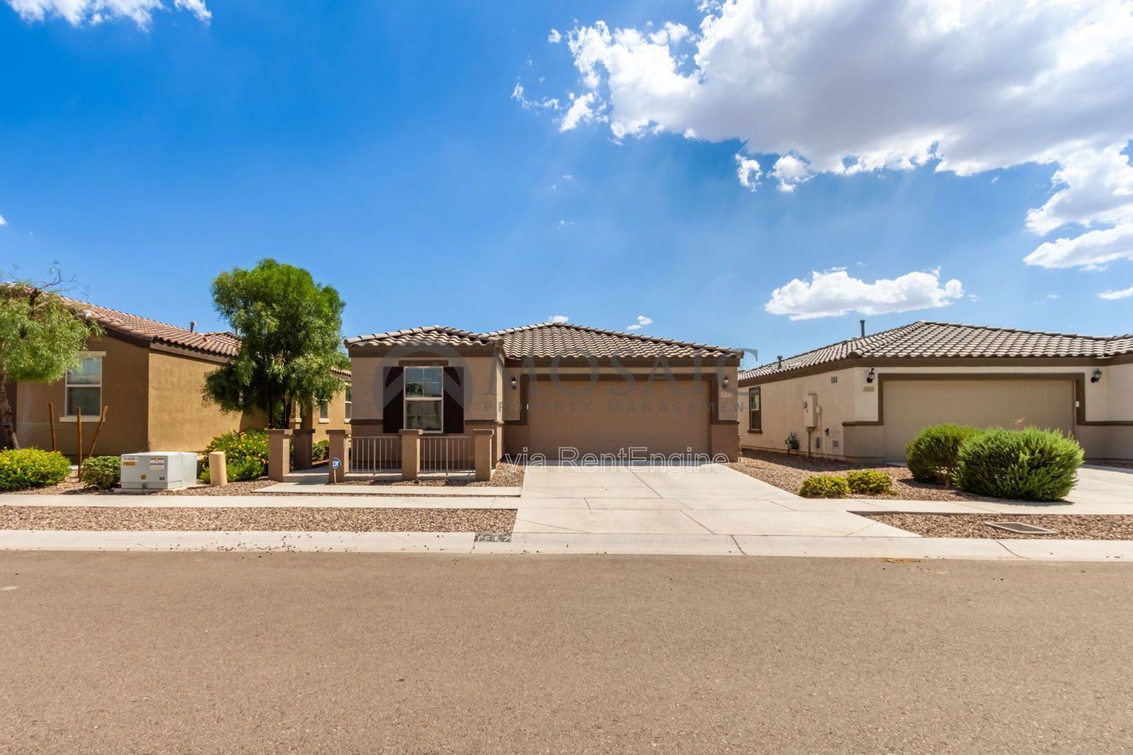 Fabulous 4 bed/2 bath home near South Mountain Preserve! property image
