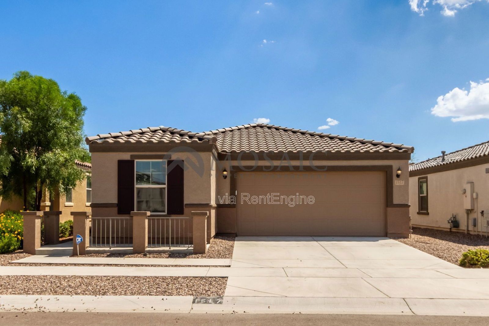 Fabulous 4 bed/2 bath home near South Mountain Preserve! property image