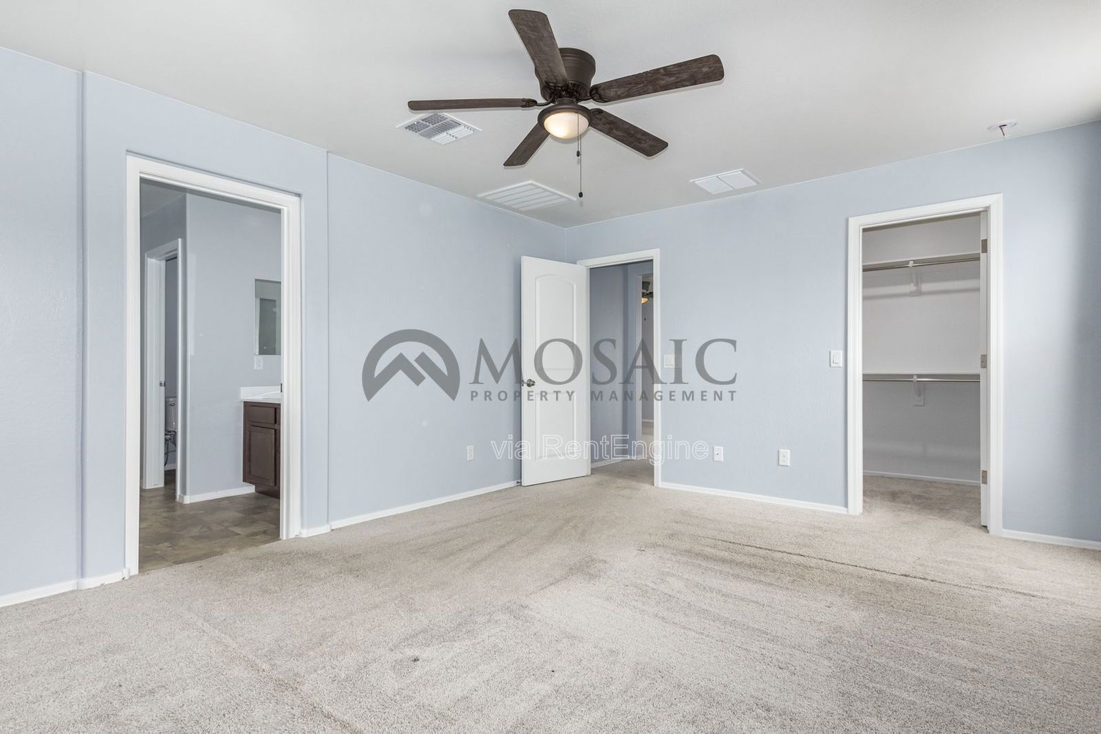 Fabulous 4 bed/2 bath home near South Mountain Preserve! property image