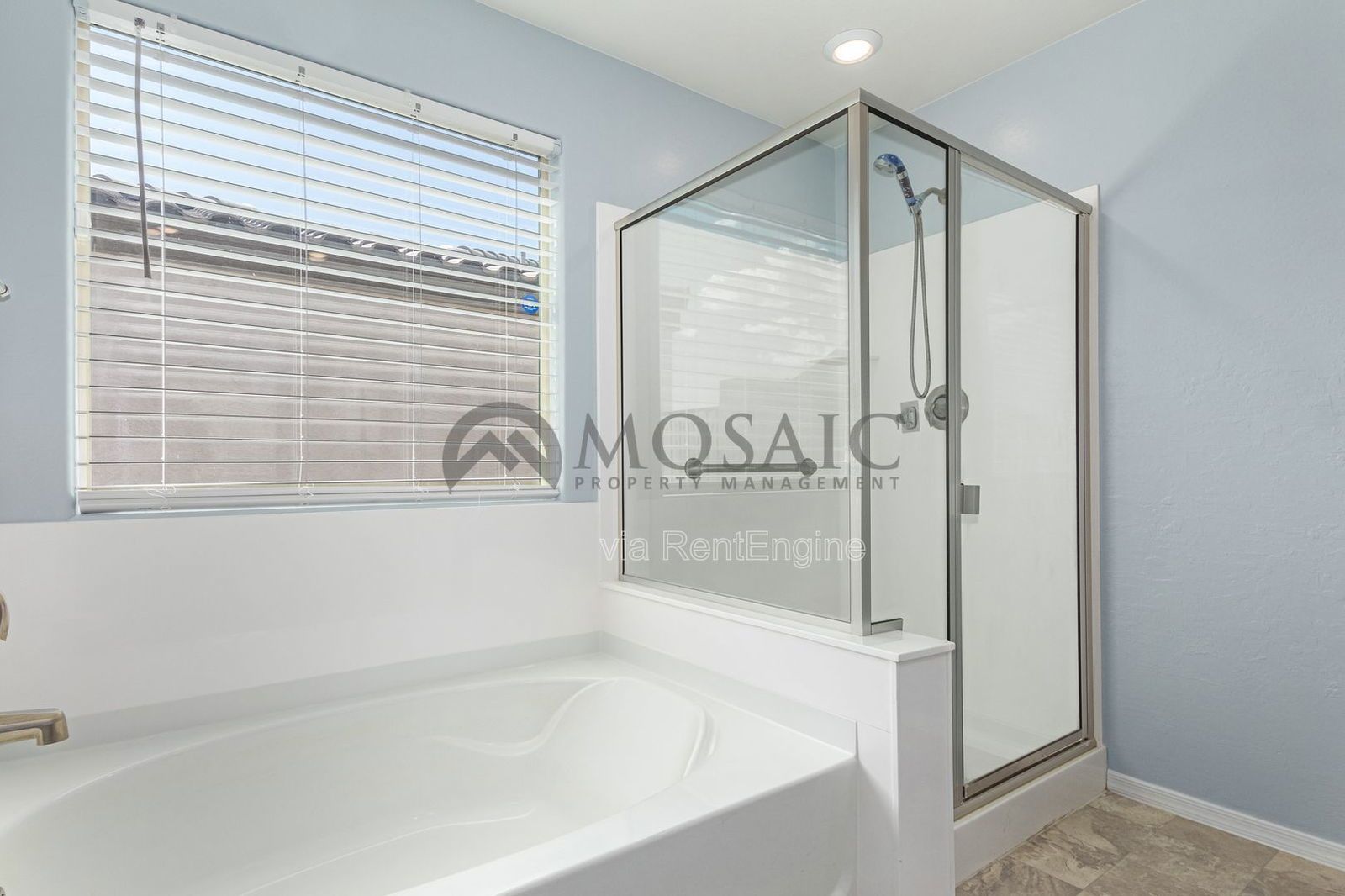 Fabulous 4 bed/2 bath home near South Mountain Preserve! property image