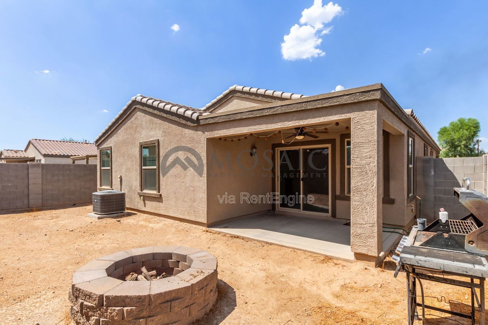 Fabulous 4 bed/2 bath home near South Mountain Preserve! property image