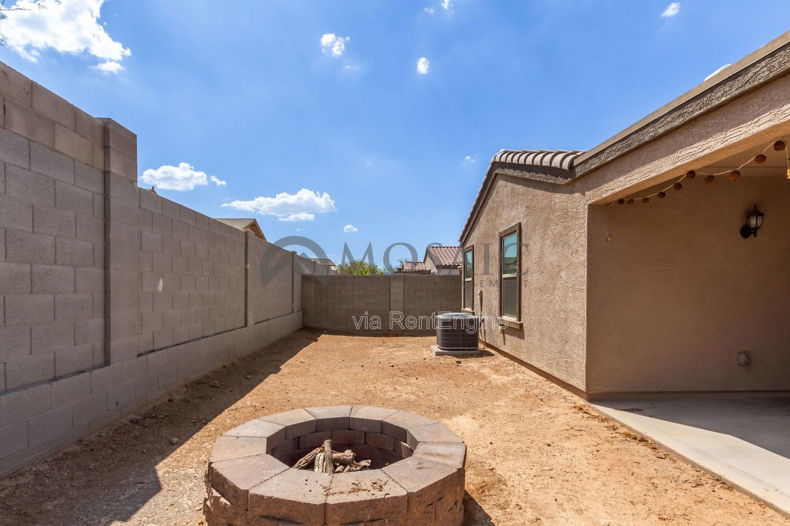Fabulous 4 bed/2 bath home near South Mountain Preserve! property image
