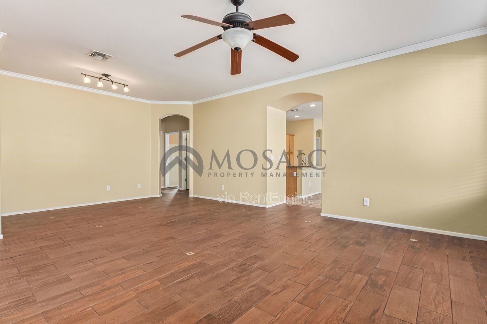 Adorable 3 bed/2 bath PLUS DEN!  Come see today! property image