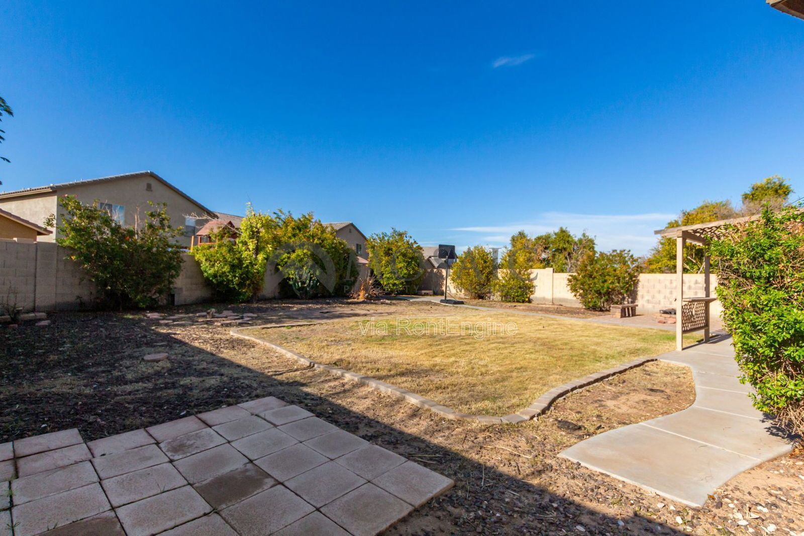 Adorable 3 bed/2 bath PLUS DEN!  Come see today! property image