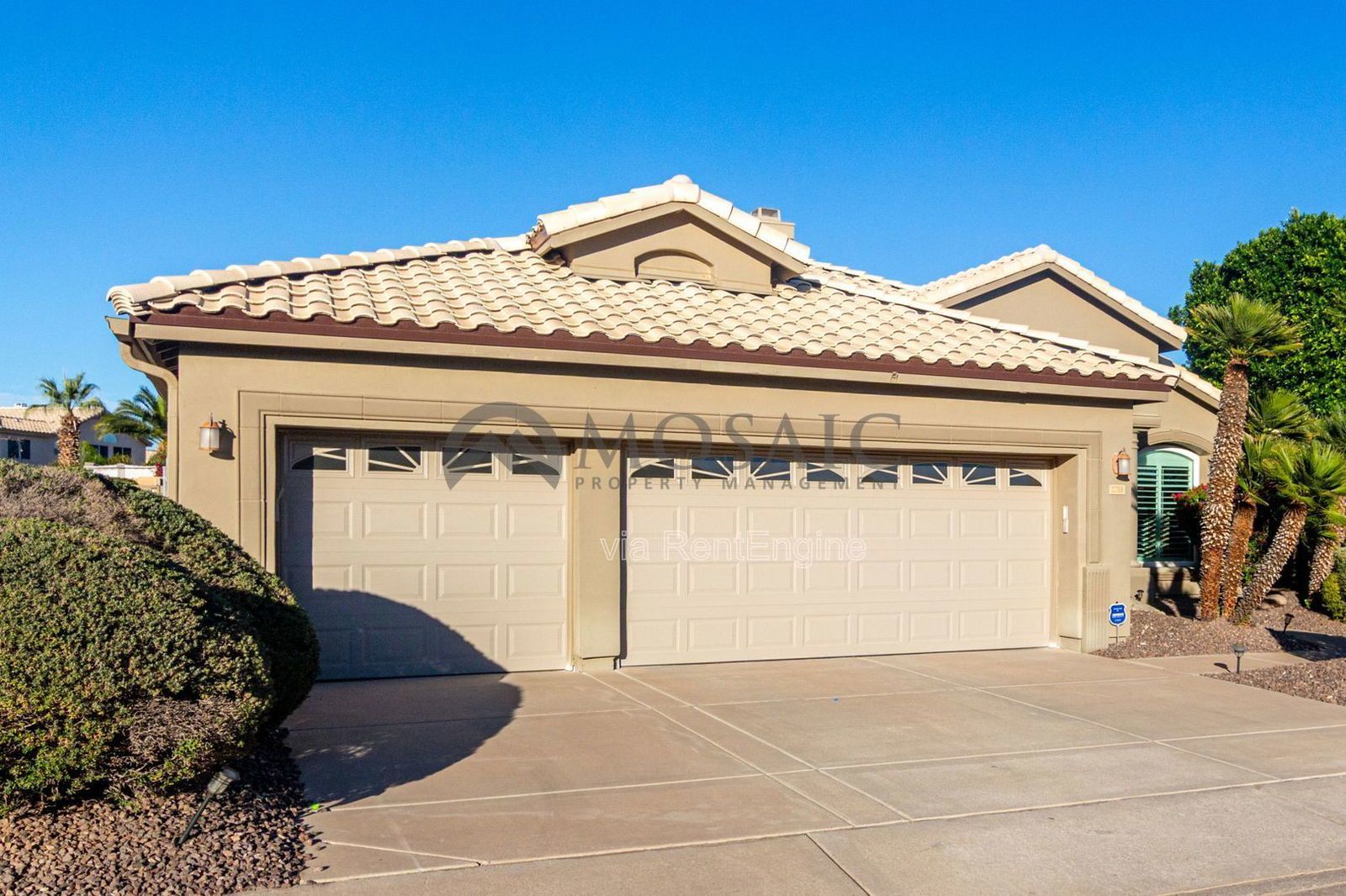 Beautiful 4 Bedroom 2 Bathroom Home. Apply Today! property image