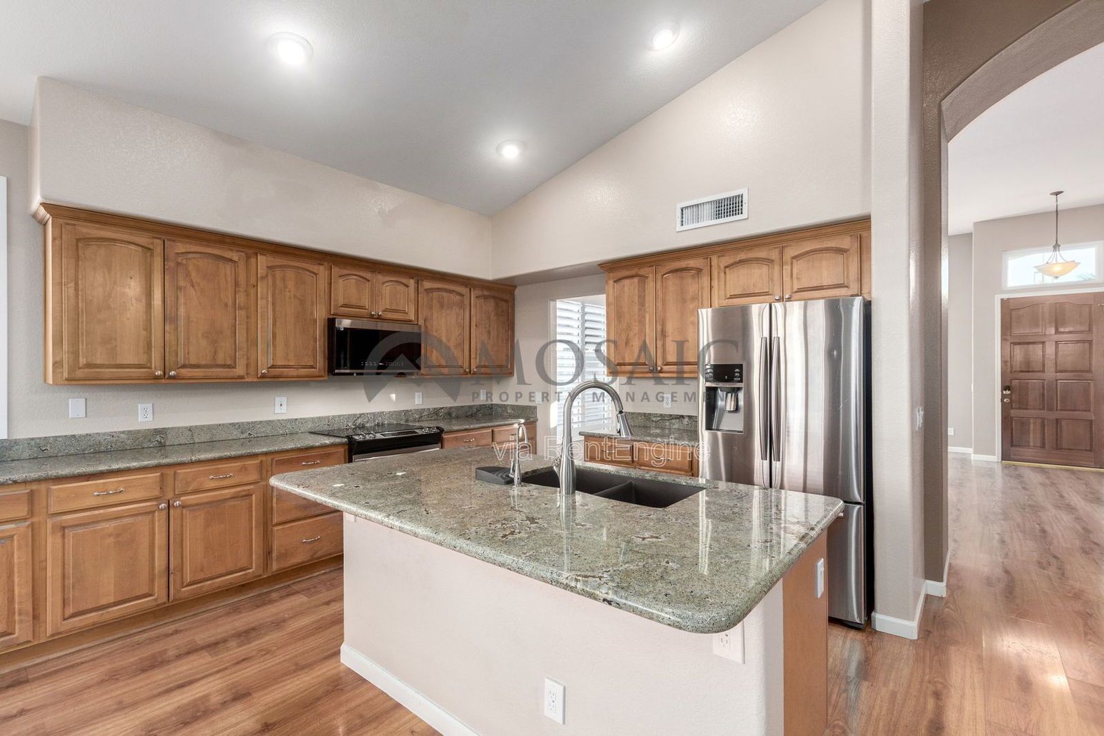 Beautiful 4 Bedroom 2 Bathroom Home. Apply Today! property image