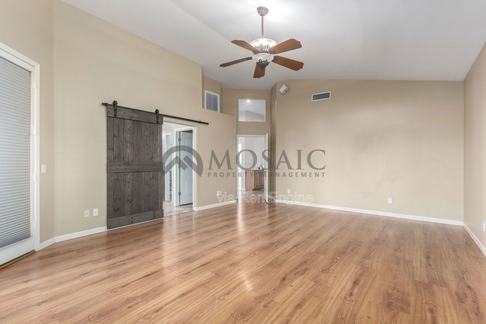 Beautiful 4 Bedroom 2 Bathroom Home. Apply Today! property image