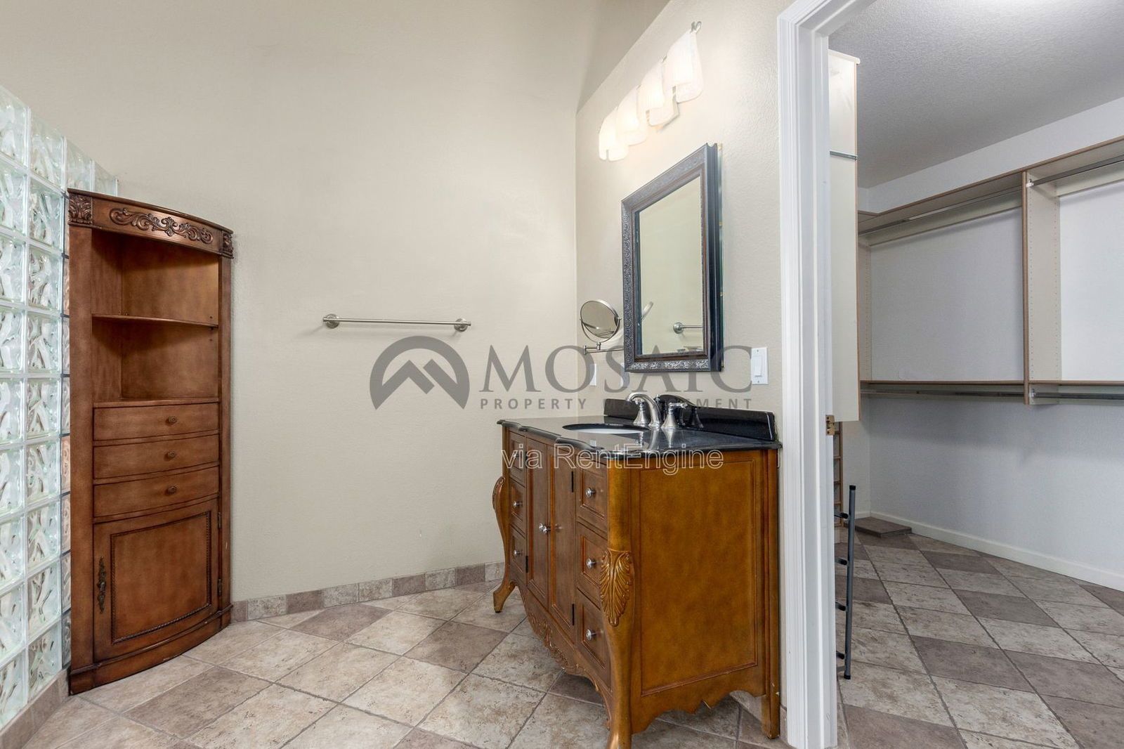 Beautiful 4 Bedroom 2 Bathroom Home. Apply Today! property image