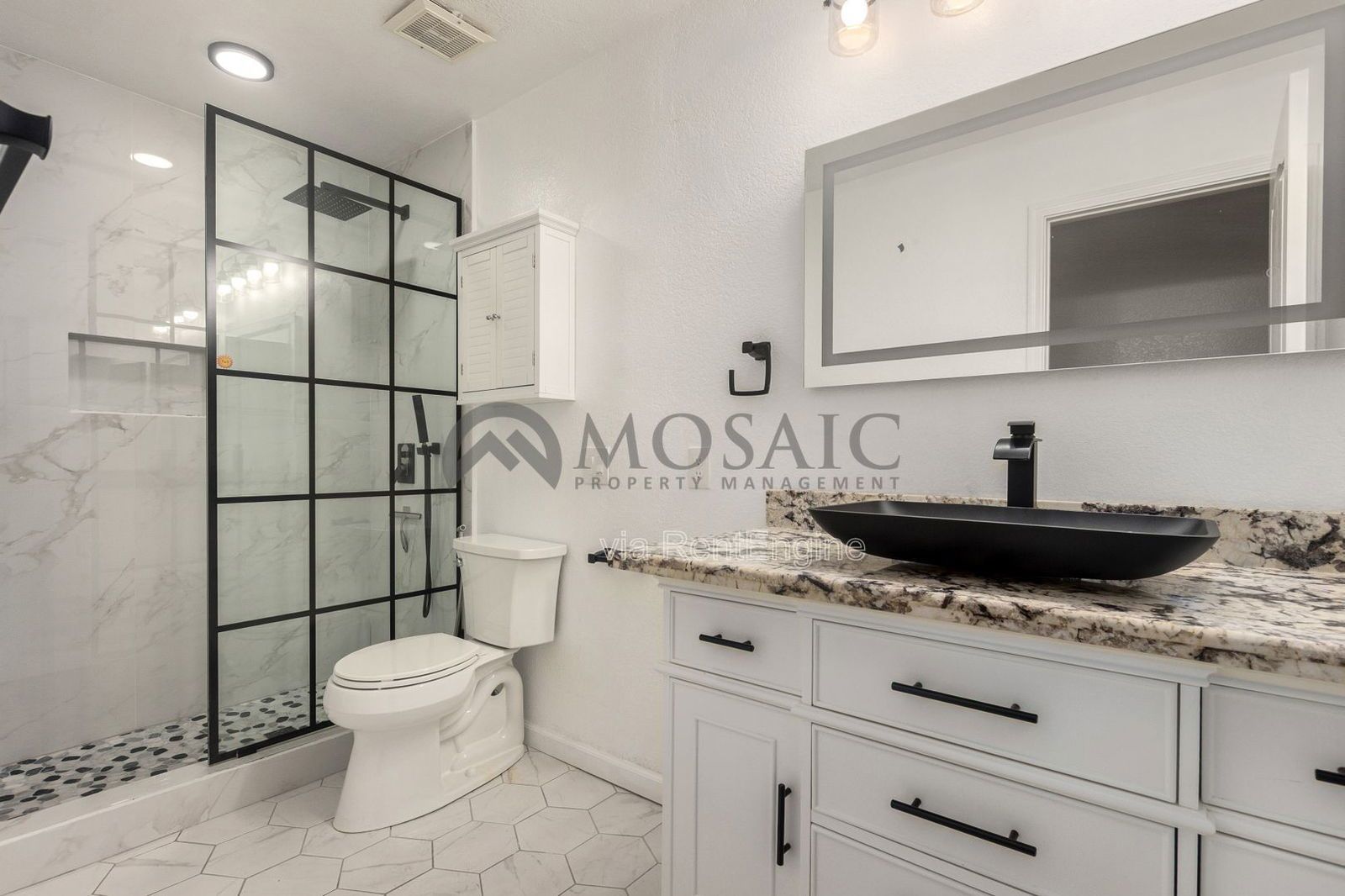 Beautiful 4 Bedroom 2 Bathroom Home. Apply Today! property image