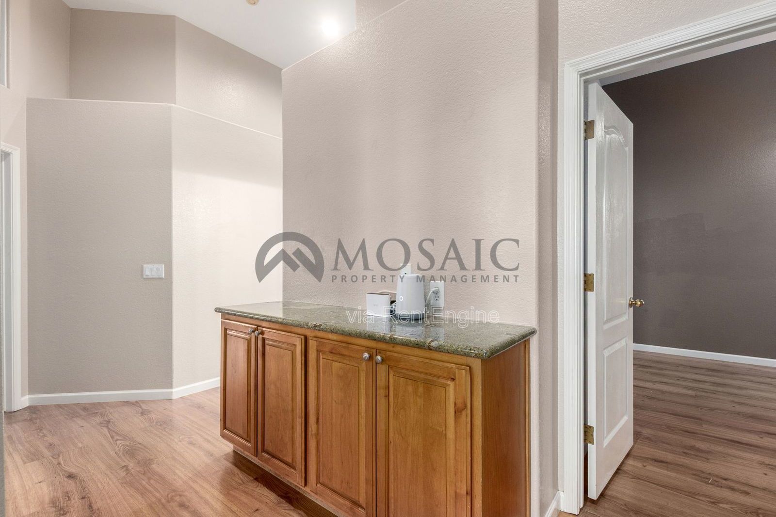 Beautiful 4 Bedroom 2 Bathroom Home. Apply Today! property image