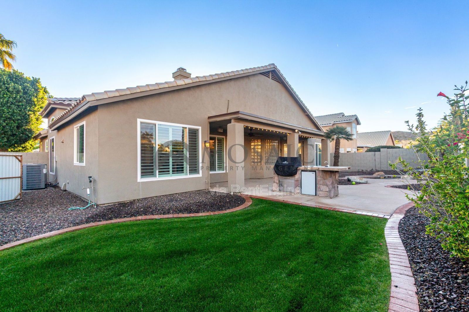 Beautiful 4 Bedroom 2 Bathroom Home. Apply Today! property image